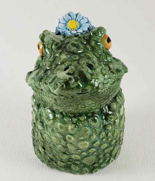 Frida the Frog Wears a Daisy Headband - Artworks by Karen Fincannon