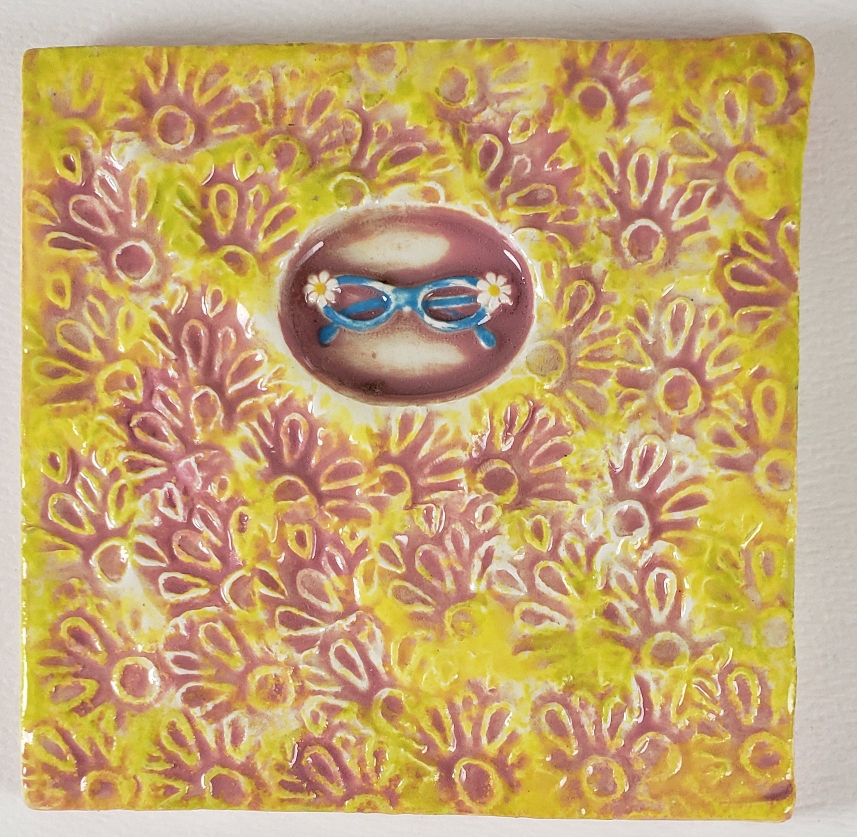 Sunglasses 4x4 Ceramic Tile